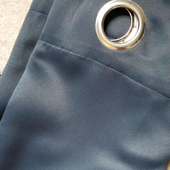 Blue blackout curtains - Picture 1 of 5